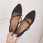 Knotted Low Heel Pointed Pumps