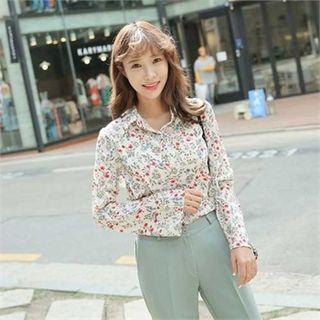 Wide-sleeve Floral Pattern Blouse