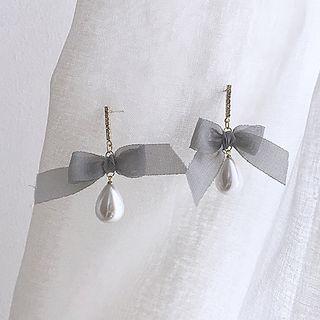Faux Pearl Bow Dangle Earring