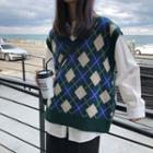 V-neck Argyle Pattern Knit Vest