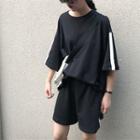 Elbow-sleeve T-shirt / Wide-leg Sports Shorts