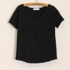 Short-sleeve V-neck Pocket T-shirt