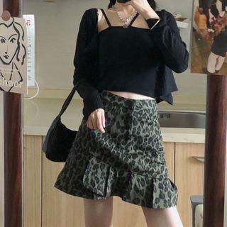 Halter-neck Camisole Top / Cardigan / Leopard Print A-line Skirt
