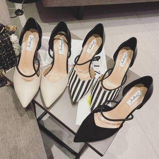 Stripe Pointed Pumps