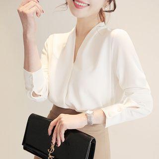 Plain V-neck Long-sleeve Chiffon Blouse