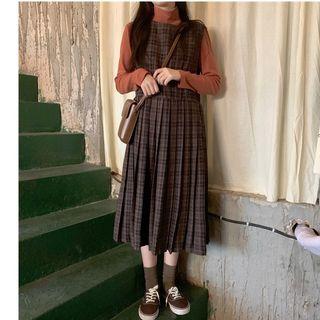 Sleeveless Midi Plaid Pleated Dress