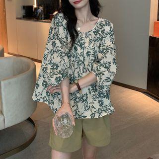 Long-sleeve Floral Shirt / High-waist Wide-leg Shorts