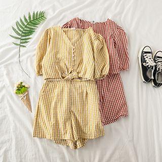 Set: Short Sleeve V-neck Check Cropped Top + Shorts