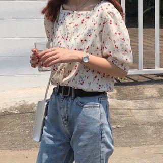 Short-sleeve Square-neck Floral Print Cropped Top