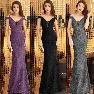 Cutout-shoulder V-neck Mermaid Prom Dress