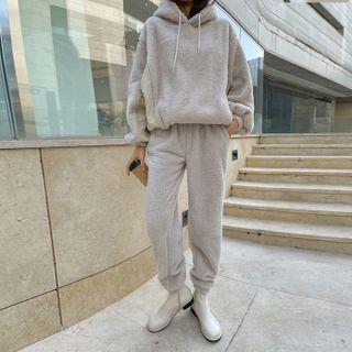 Dumble Set: Contrast-panel Hoodie + Jogger Pants