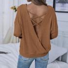 Plain Cutout-back T-shirt