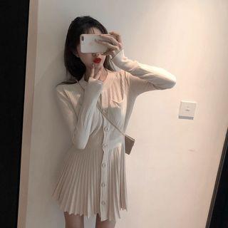 Plain Long-sleeve Slim-fit Pleated Dress