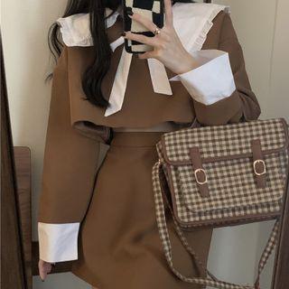 Contrast Collar Cropped Blouse / Mini A-line Skirt