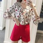 Set: Floral Print 3/4 Sleeve Chiffon Top + Plain High Waist Shorts