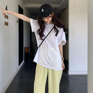 Elbow-sleeve T-shirt / Midi Split Straight-fit Skirt