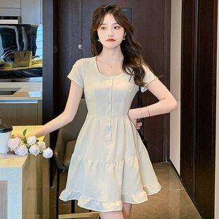 Short Sleeve Scoop Neck Ruffled Button-front Tiered A-line Dress