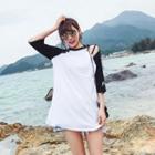 Cutout Raglan 3/4-sleeve T-shirt