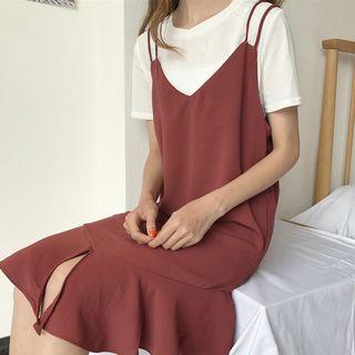 Set: Plain Short Sleeve T-shirt + Spaghetti Strap Chiffon Dress