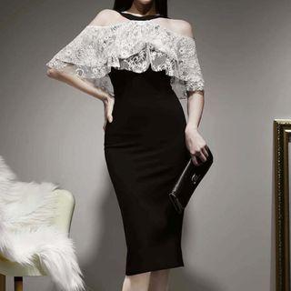 Short-sleeve Lace Panel Halter-neck Midi Dress