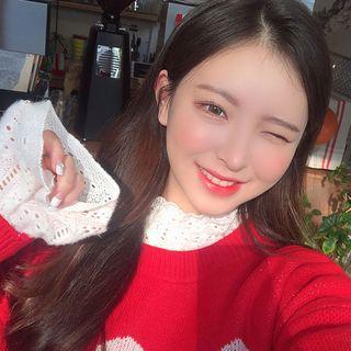 Frill-neck Eyelet-lace Top
