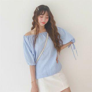 Check Off-shoulder Loose-fit Top / Plain Slim-fit Skirt