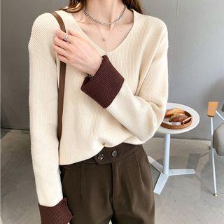 Color Panel V Neck Long Sleeve Top