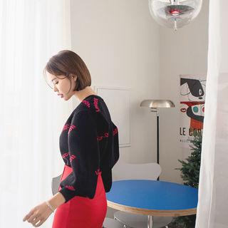 V-neck Balloon-sleeve Lettering Cardigan
