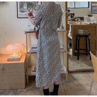 Short-sleeve Floral A-line Midi Dress As Shown In Figure - One Size