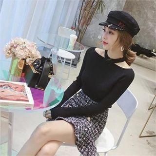 Choker-neck Ribbed Knit Top