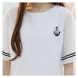 Slit-side Contrast-trim Top