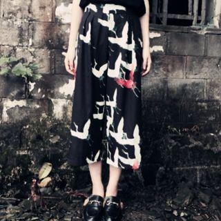 Crane Print Wide Leg Cropped Pants
