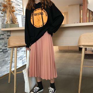 Lettering Hoodie / Midi Accordion Pleated Skirt