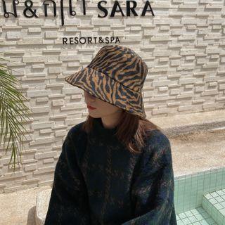 Retro Zebra Pattern Bucket Hat
