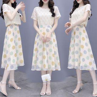 Set: Short-sleeve Dotted T-shirt + Chiffon A-line Midi Skirt