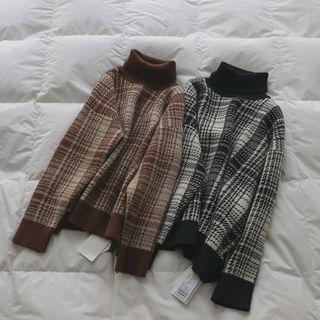 Mock-neck Color-block Plaid Sweater