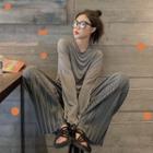 Plain Long-sleeve Loose-fit T-shirt / Pleated Pants