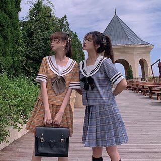 Plaid Short-sleeve Blouse / A-line Skirt