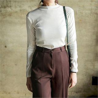 High-neck Slim-fit T-shirt