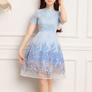Flower Applique Short Sleeve Lace Dress