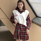 Plaid Shirt / Lettering V-neck Cropped Vest