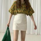 Elbow-sleeve Patterned Shirt / A-line Mini Skirt