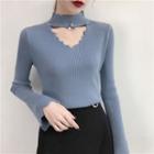 Key-hole Front Long Sleeve Knit Top