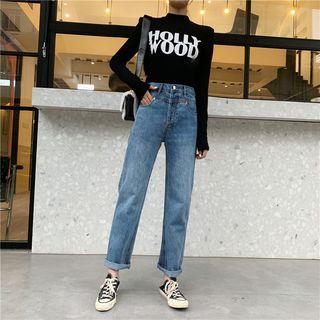 Straight-cut Jeans / Mock Neck Long-sleeve Lettering Top
