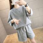 Set: 3/4-sleeve Crew Neck T-shirt + Sweatshorts