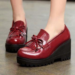 Wedge Bow Accent Loafers