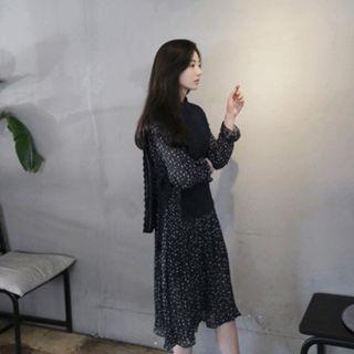 Sleeveless Tie-side Open-knit Top