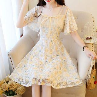 Short-sleeve Floral Lace A-line Dress
