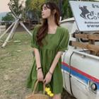 Square Neck Short-sleeve A-line Dress Green - One Size