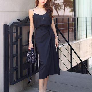 Set: Spaghetti Strap Top + Crinkled Midi Fitted Skirt